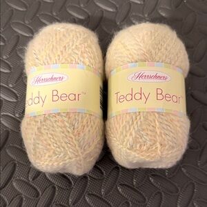 Herrschners Teddy Bear Yarn in Soft Cream
